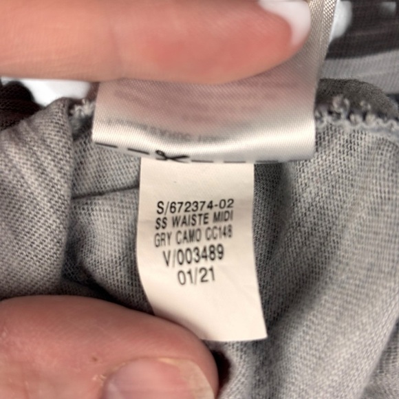 Old Navy Gray Camo Short Sleeve Cinched Waist Midi Dress – Sz L Tall - Picture 11 of 12